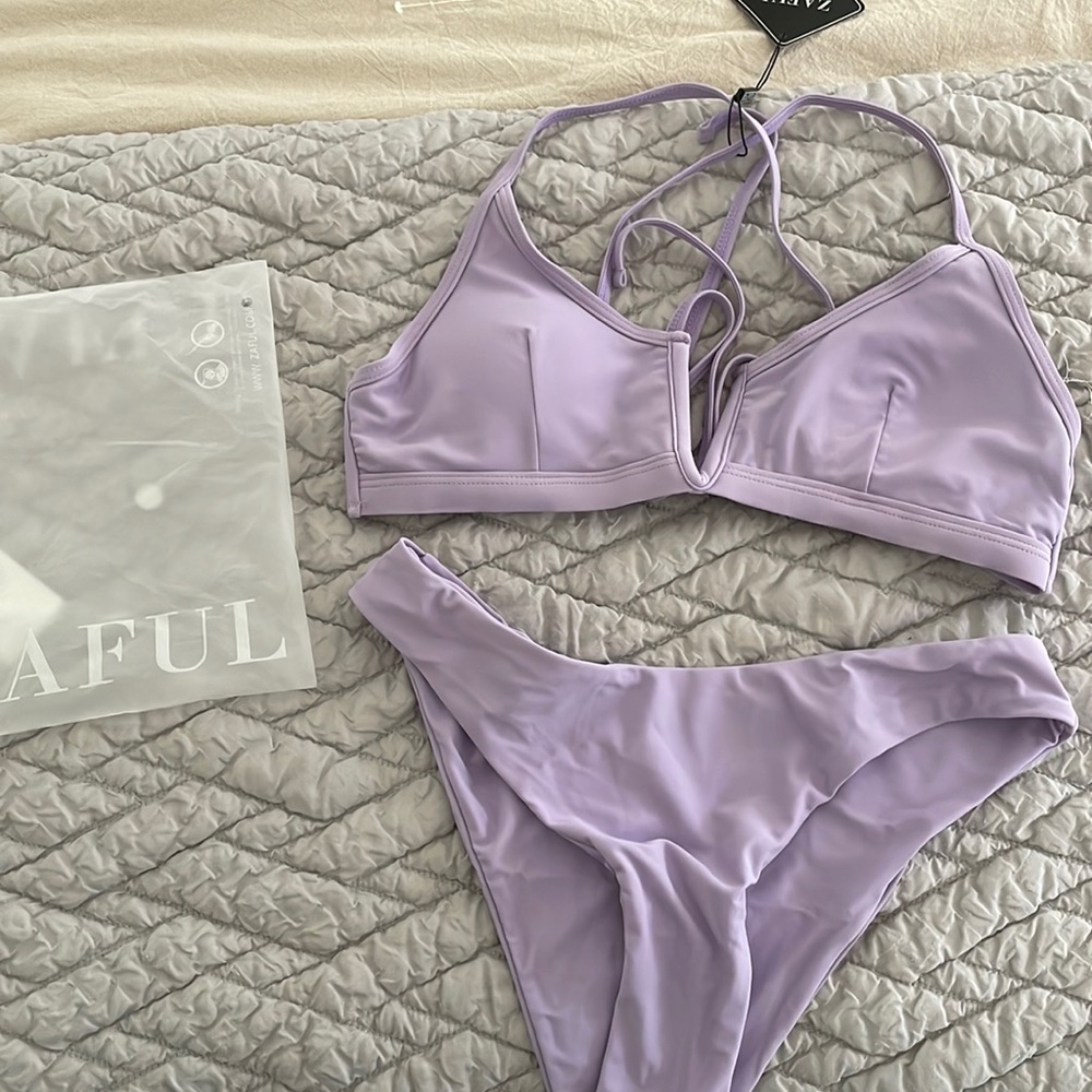 Bathing suit